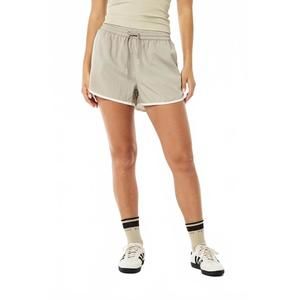 NEW P.E. NATION academy short in biscuit